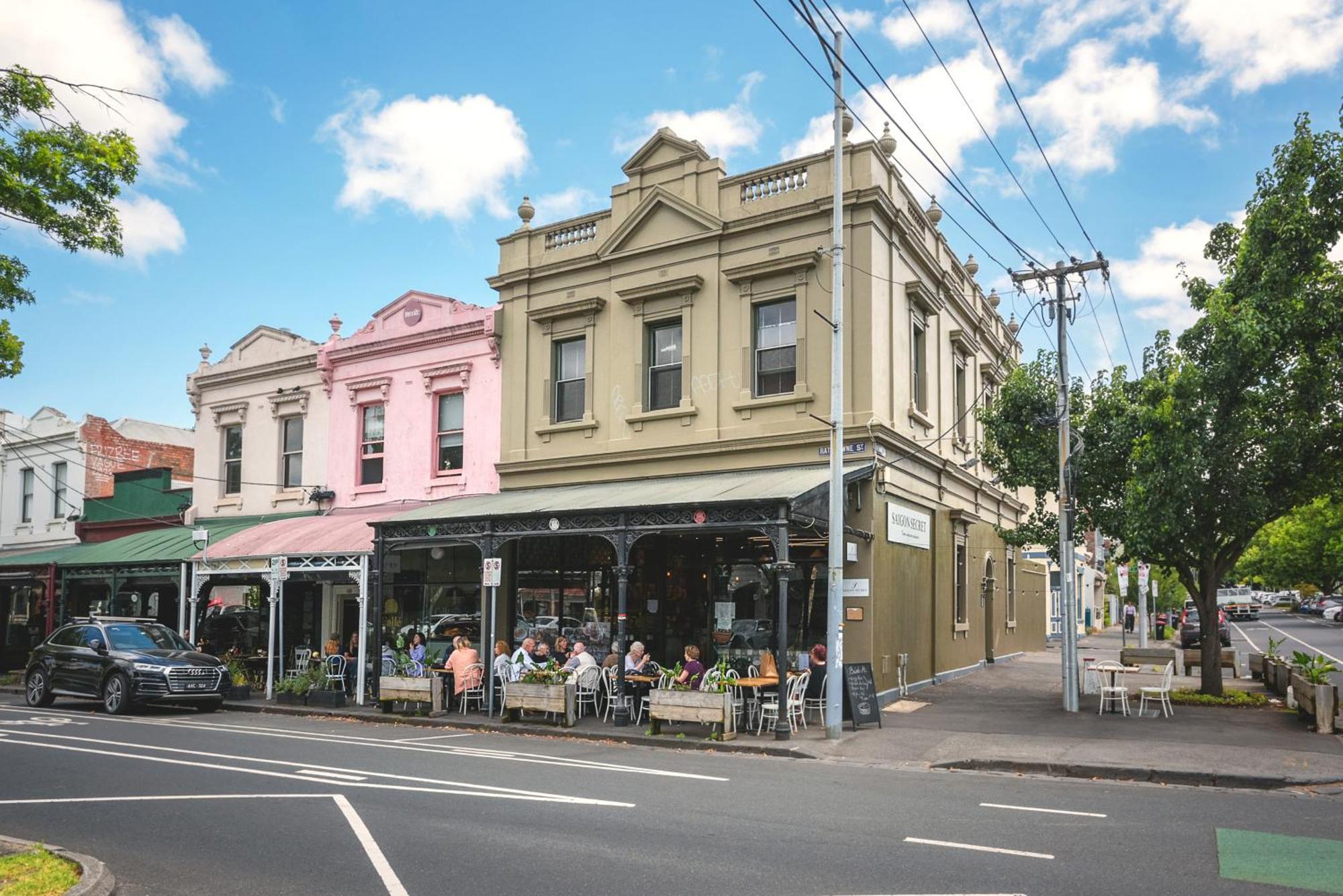 Carlton- Loft To Two Bedroom Loft 2 4pax Apartment