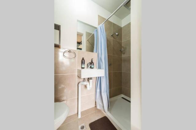 Carlton- Loft To Two Bedroom Loft 2 4pax Apartment Melbourne