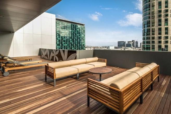 Prima Tower- Two-bedroom With Stunning Views