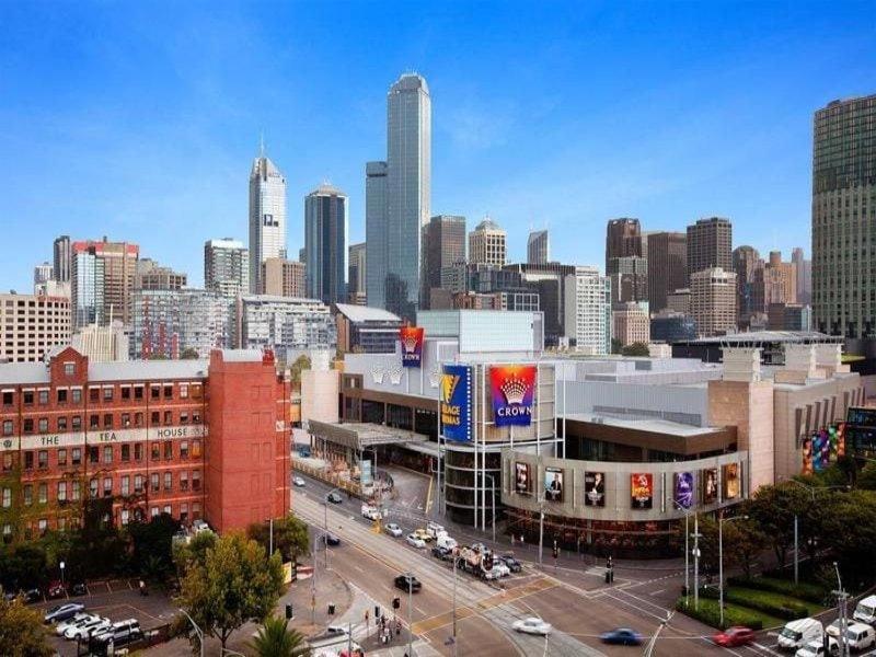 View Opposite Casino And Mcec With Balcony Apartment Melbourne