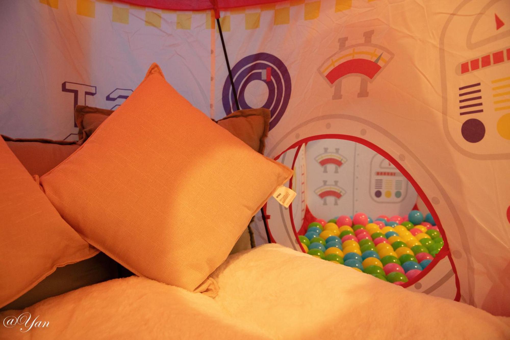 New Year Fireworks & Kids Corner Apartment