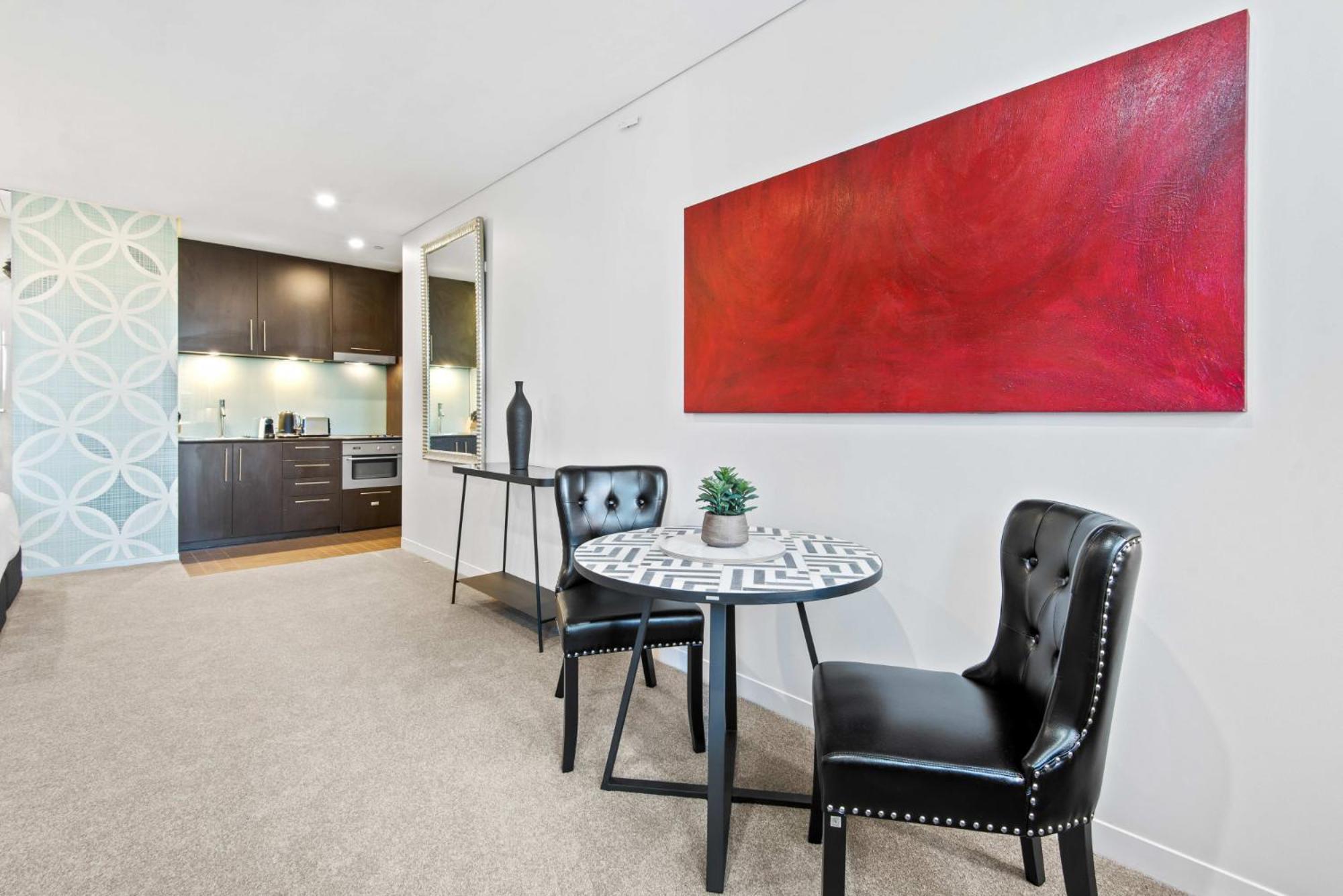 Charming 1-bed Apartment *