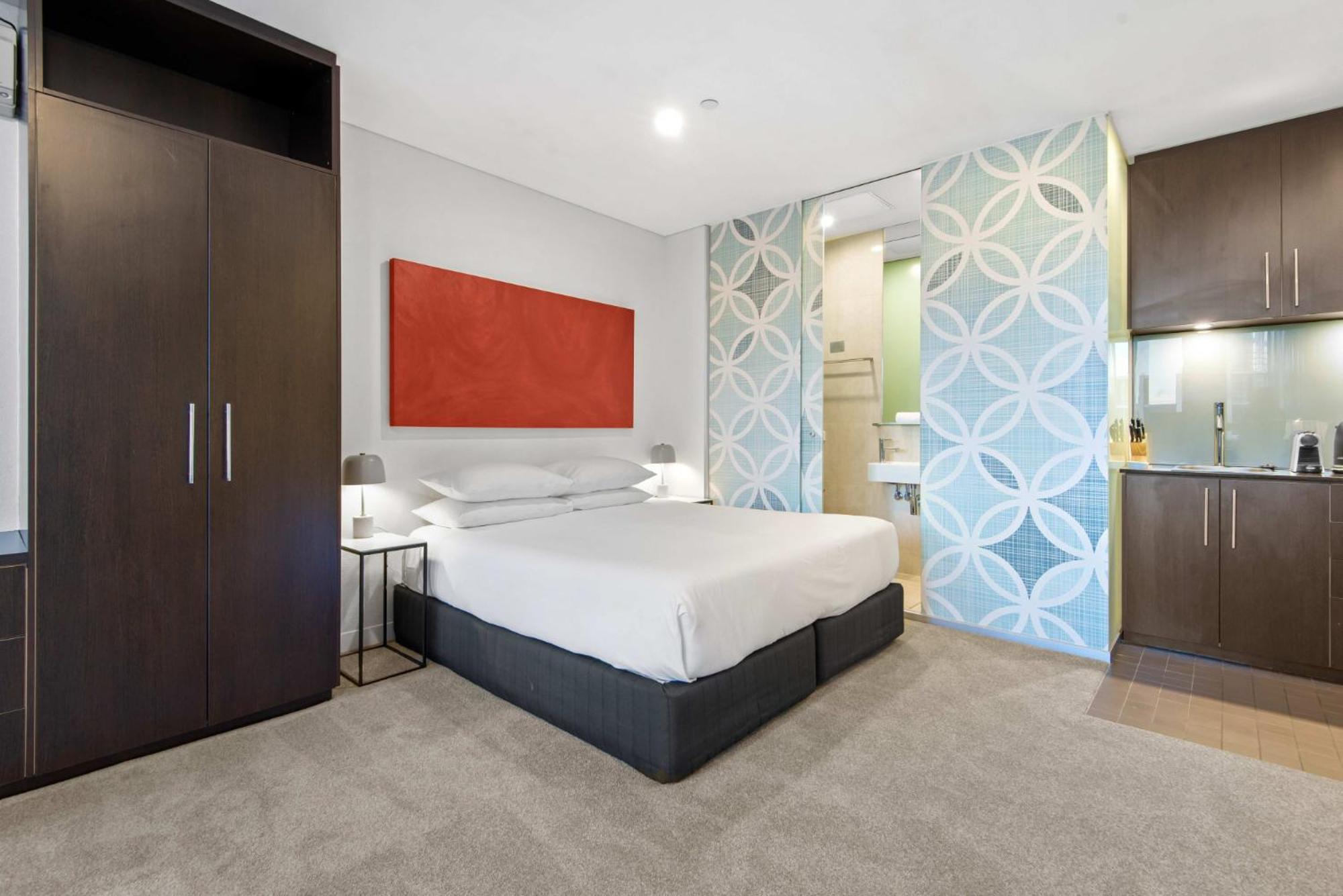 Apartment Charming 1-bed Melbourne
