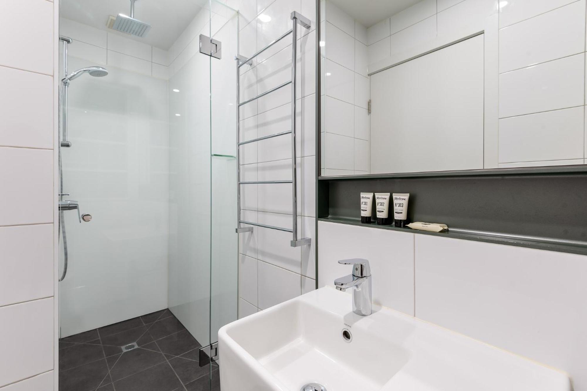St Kilda Retreat Apartment