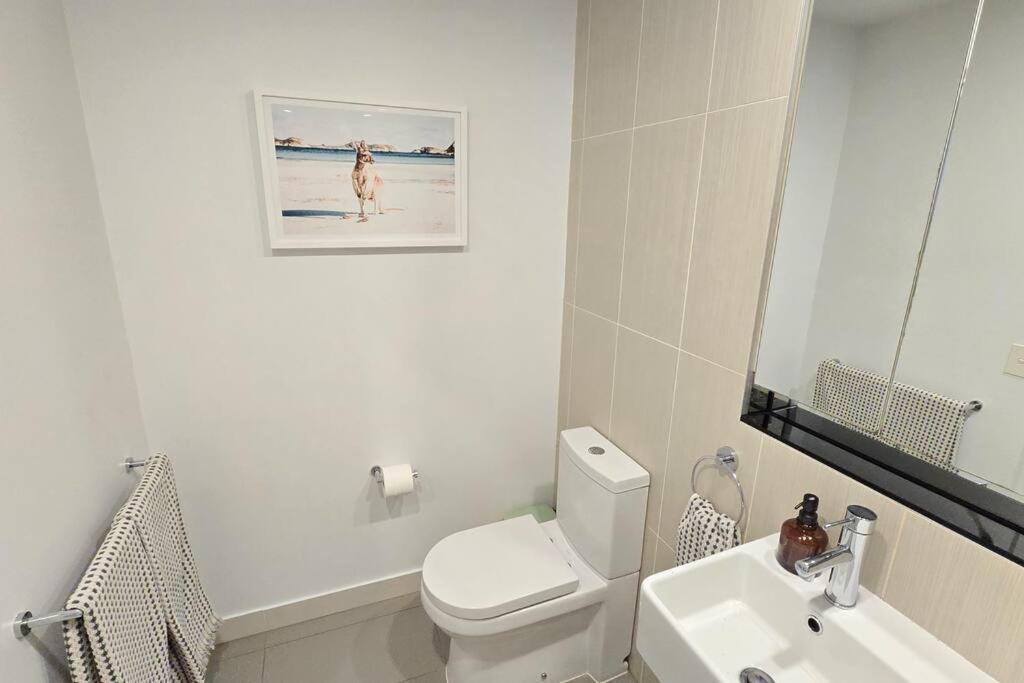 Apartment Gorgeous 1 Bed Exec South Yarra With Workspace Melbourne