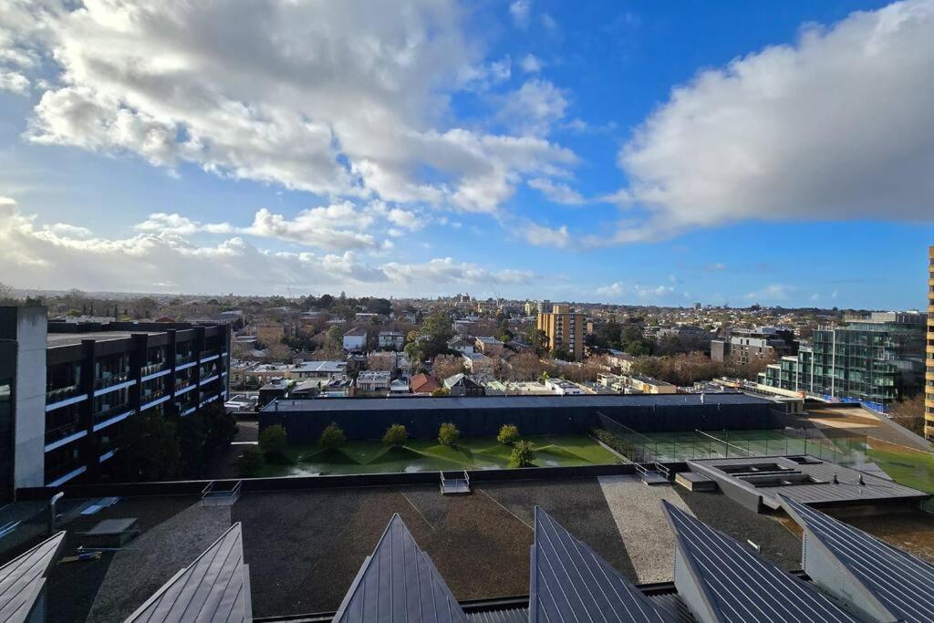 Gorgeous 1 Bed Exec South Yarra With Workspace Apartment Melbourne