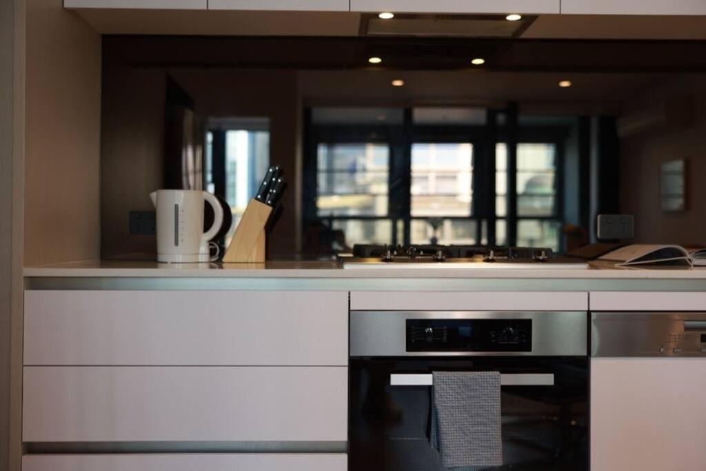 Apartment 54d Charming Abnb-style In The Heart Of With Free Parking *