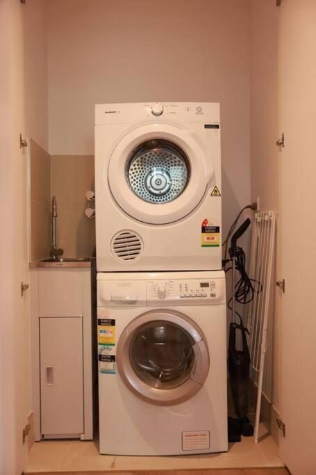 Apartment 54d Charming Abnb-style In The Heart Of With Free Parking