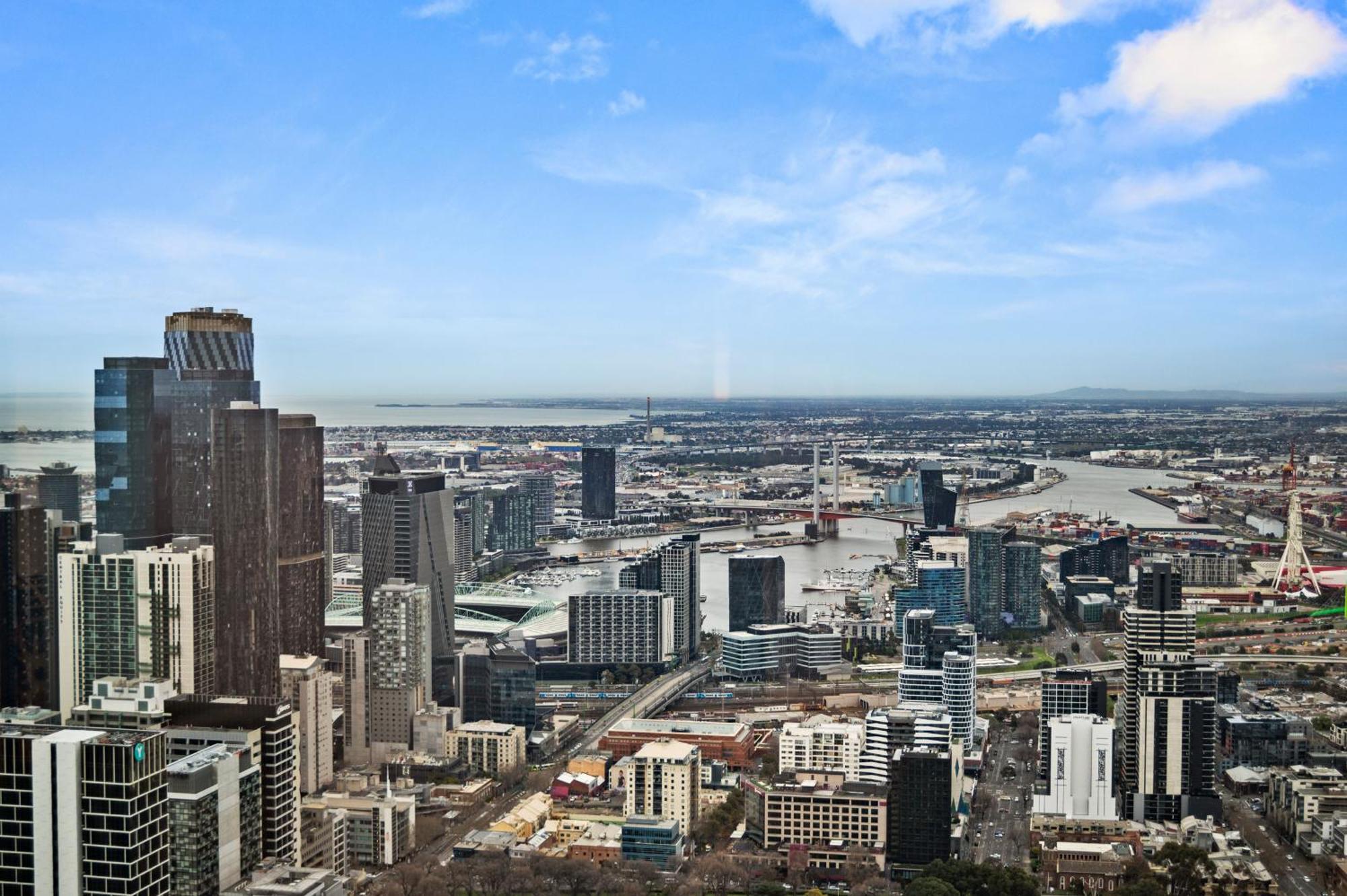 Gorgeous Views 71st Floor 3br With Pool And Gym Apartment Melbourne