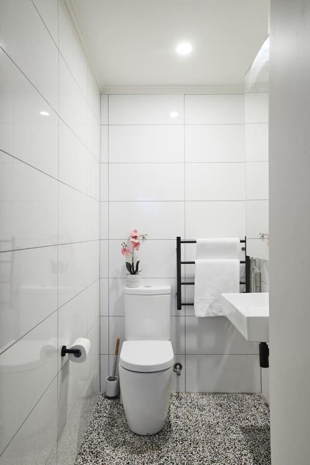 The Retro Soul - Cosy Cbd Refuge For Creative Minds Apartment