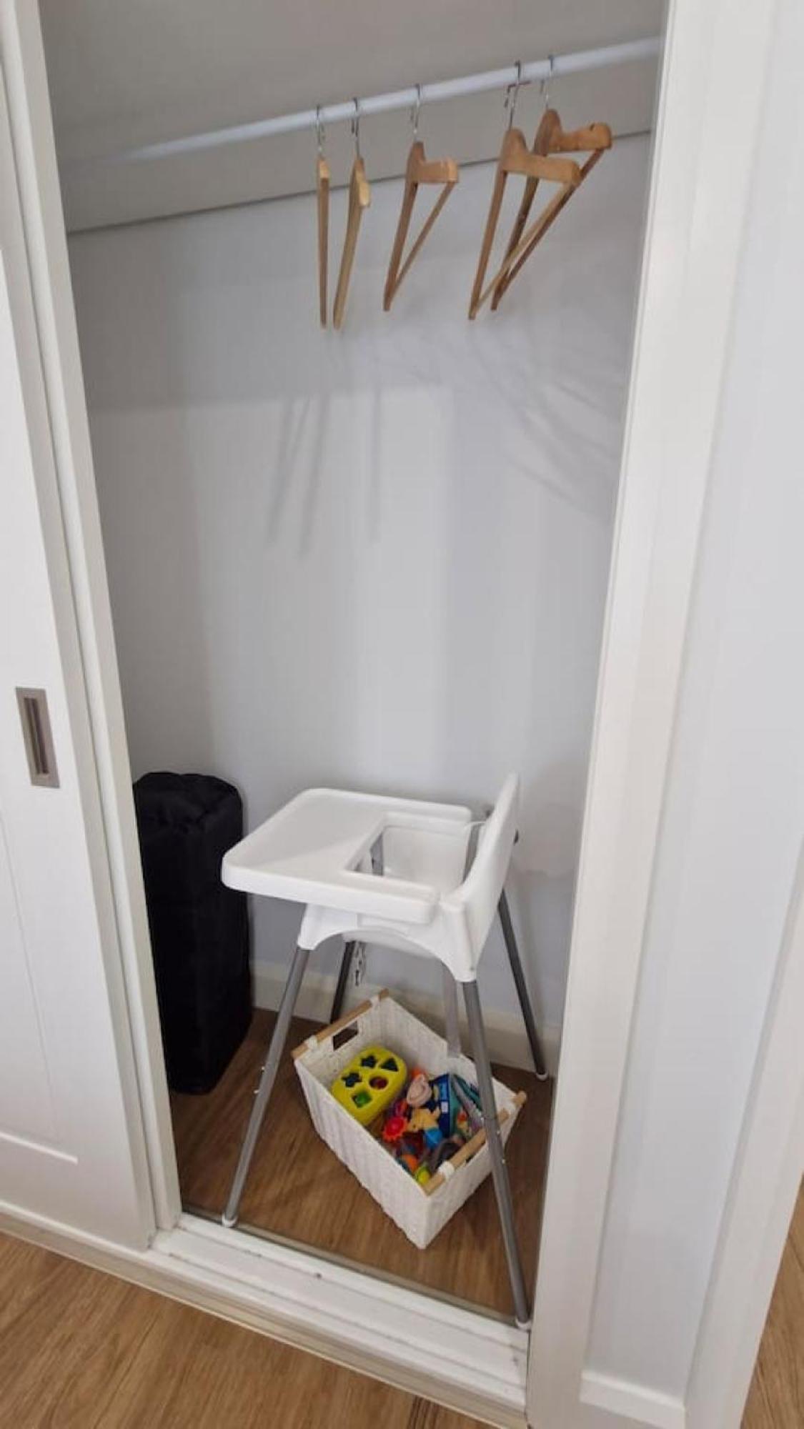 Modern - Gr8 4 Groups Holiday home Melbourne