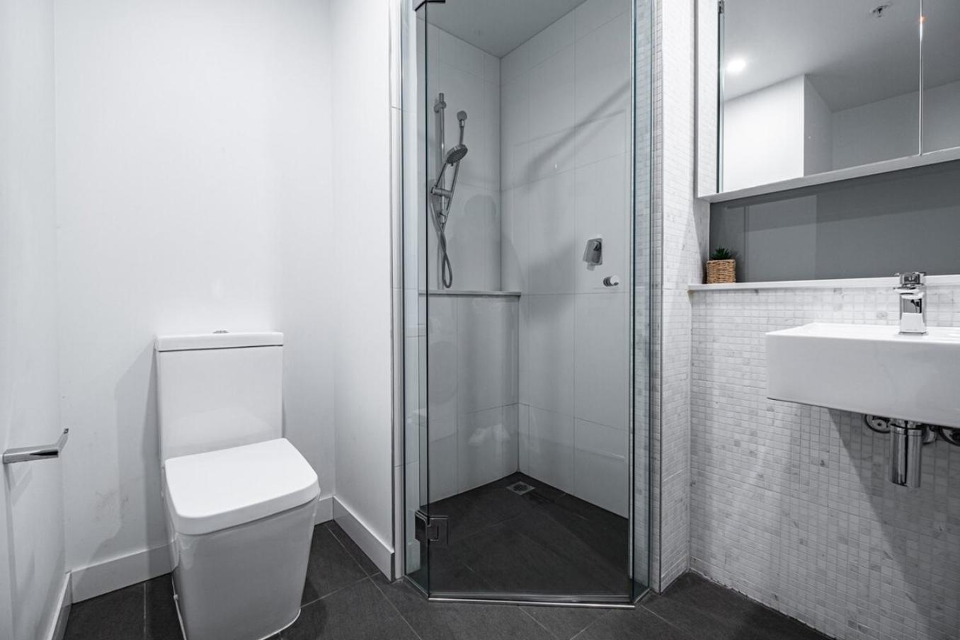 3br2ba In Footscarypoolcar Parkwifi Melbourne