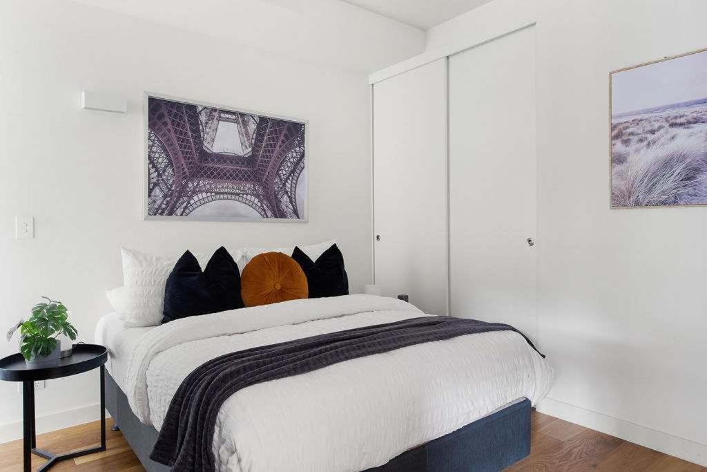 A Modern & Spacious 2br Near Uni Apartment *