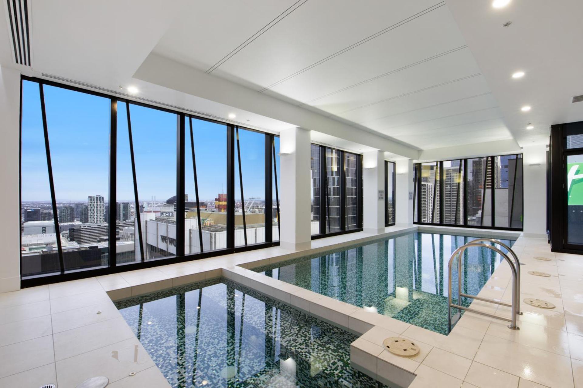 Rest Collection Studio With Parking On Collins Apartment Melbourne