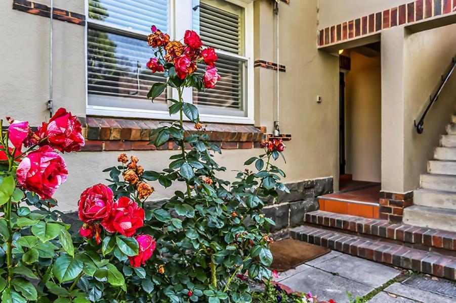 Large 3 Bed Art Deco In Camberwell Apartment Melbourne