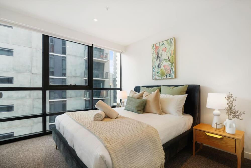 A Comfortable Awaits In Southbank *