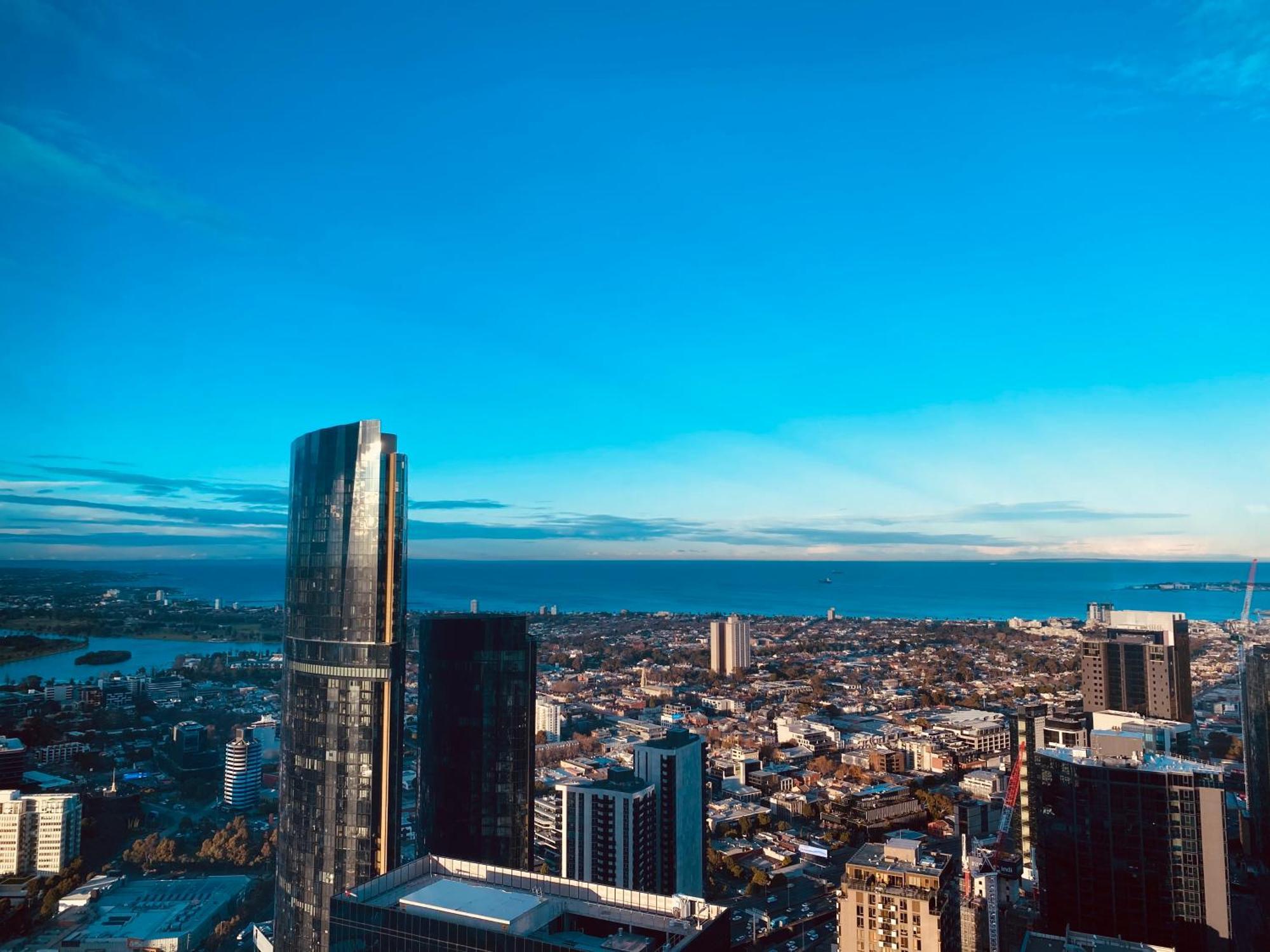 Sky - Ocean View 2 Bedroom With Sunrise And Sunset Views * Melbourne