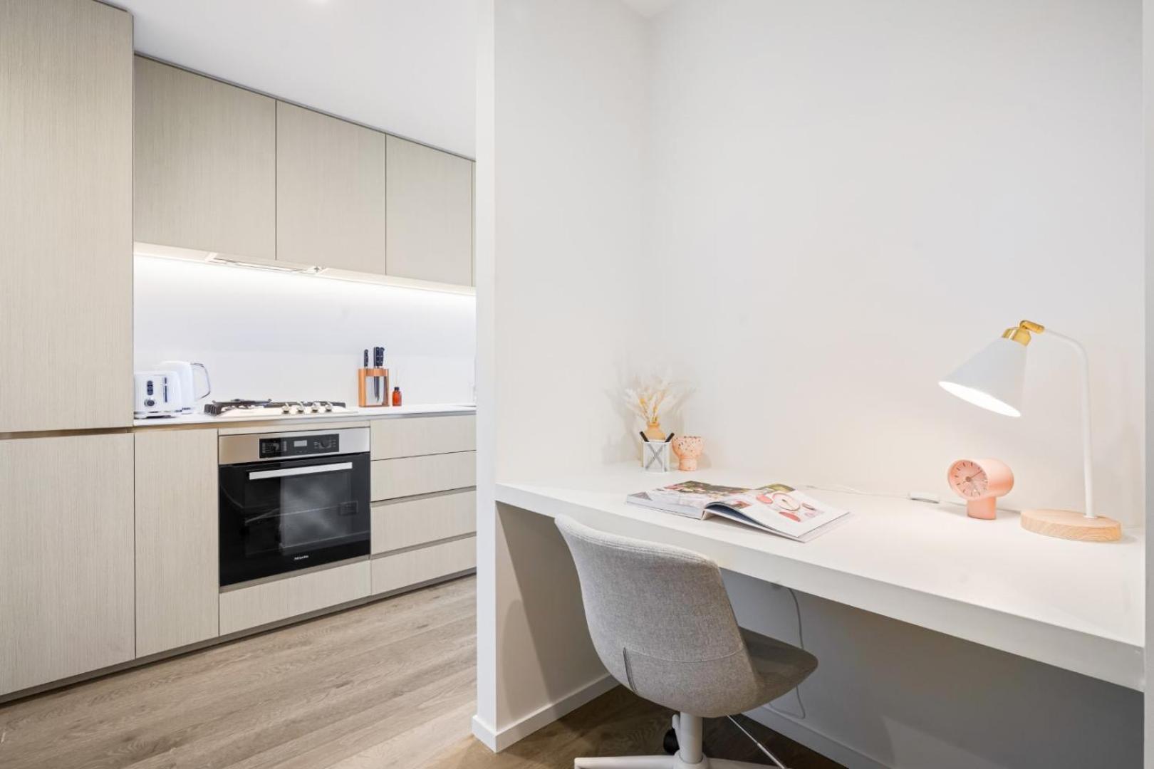Apartment Prestige Living In Southbank Melbourne