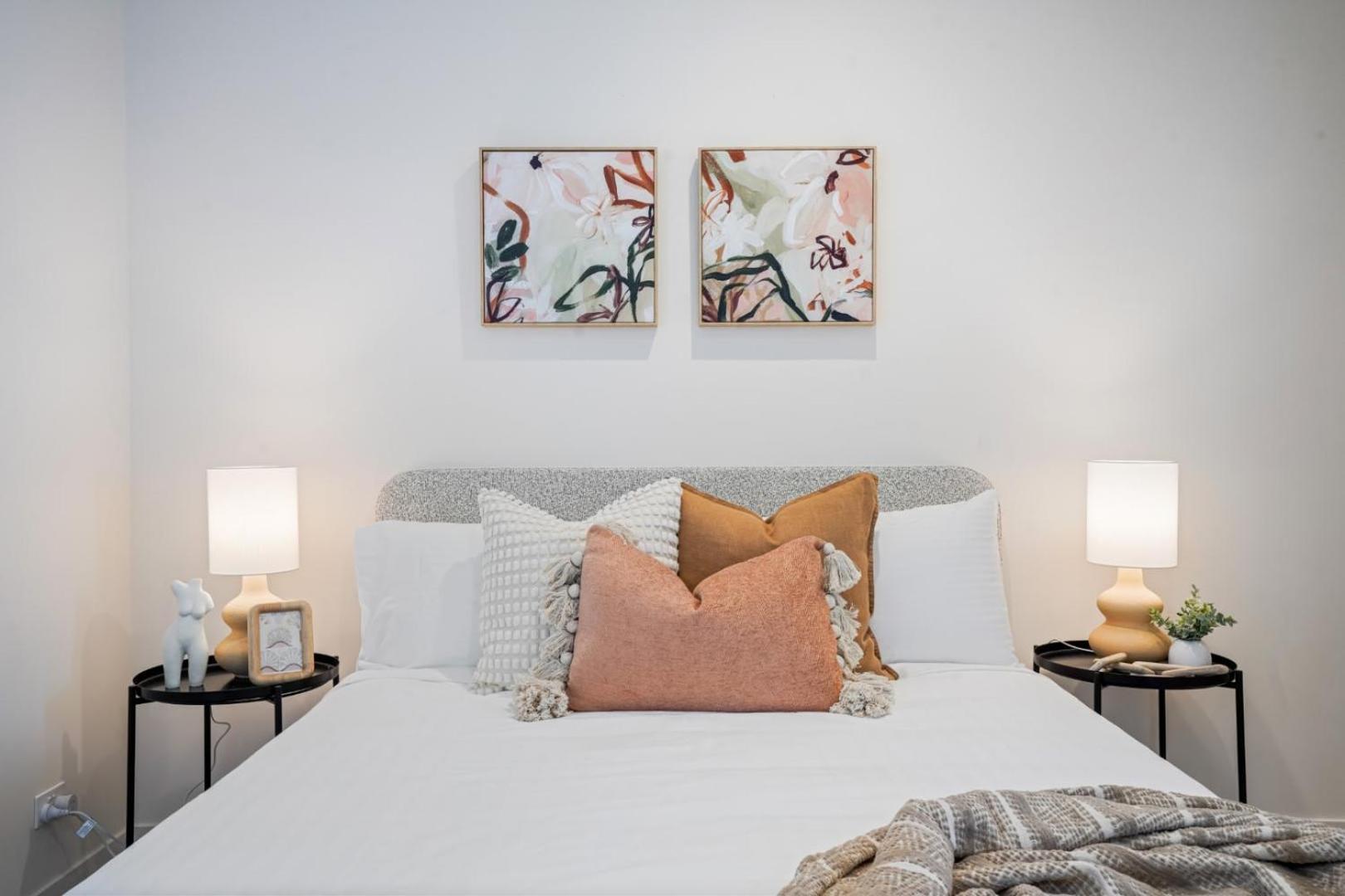 Prestige Living In Southbank Apartment Melbourne