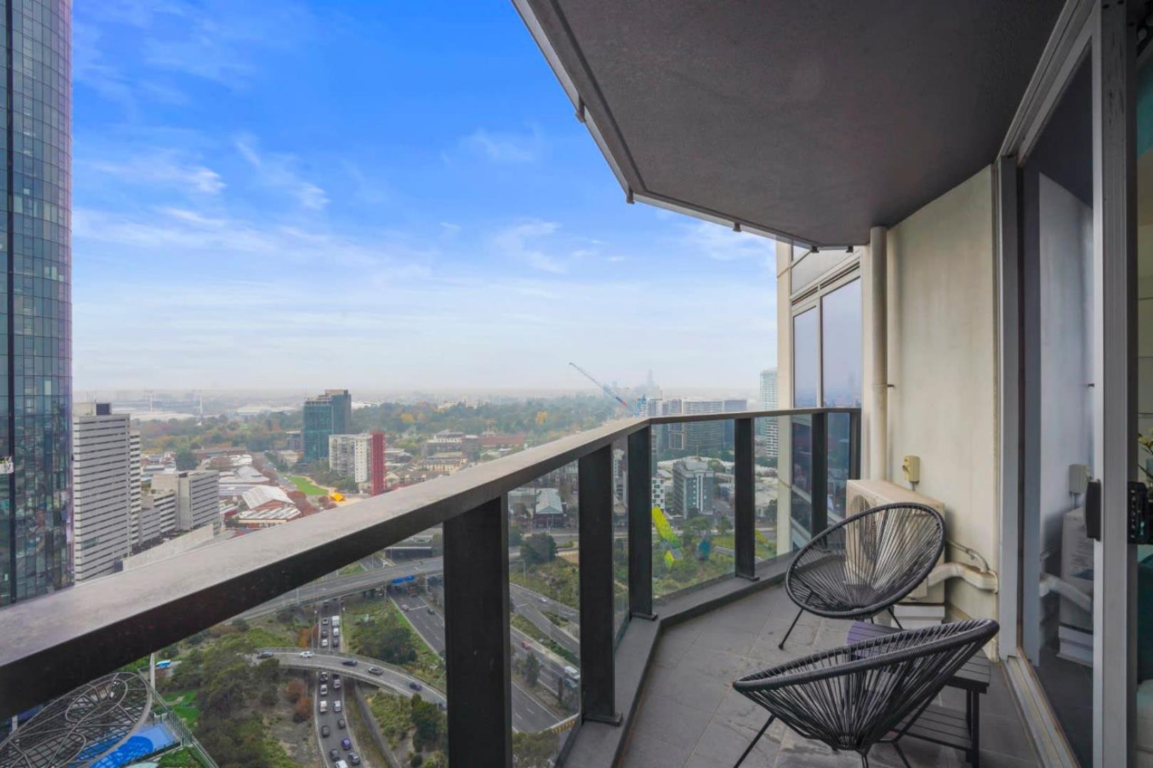 Metropolitan Retreat In Southbank *