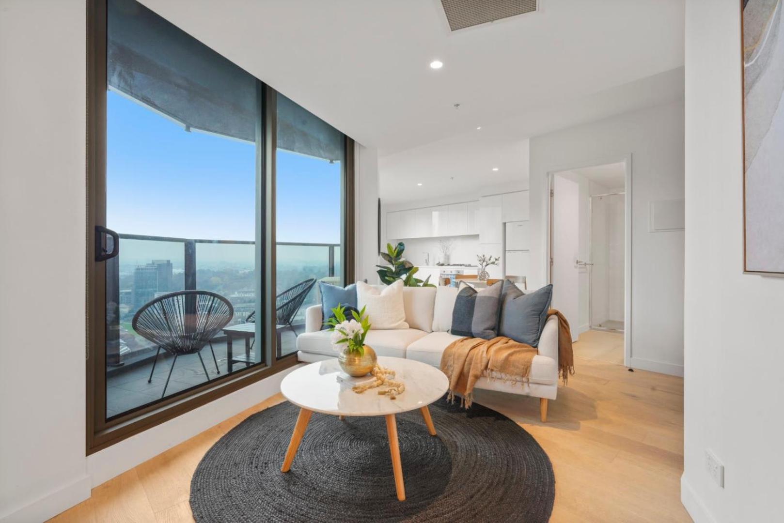Metropolitan Retreat In Southbank * Melbourne