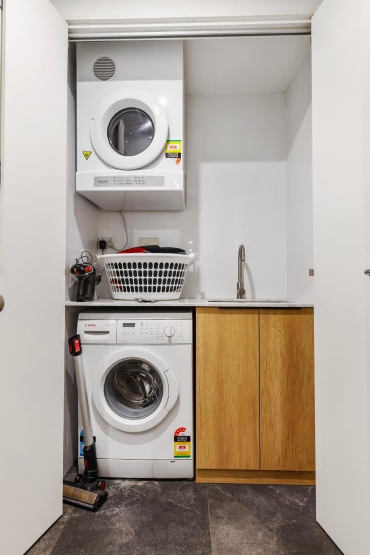 Apartment Exceptional In Southbank With 2 Car Parks Melbourne