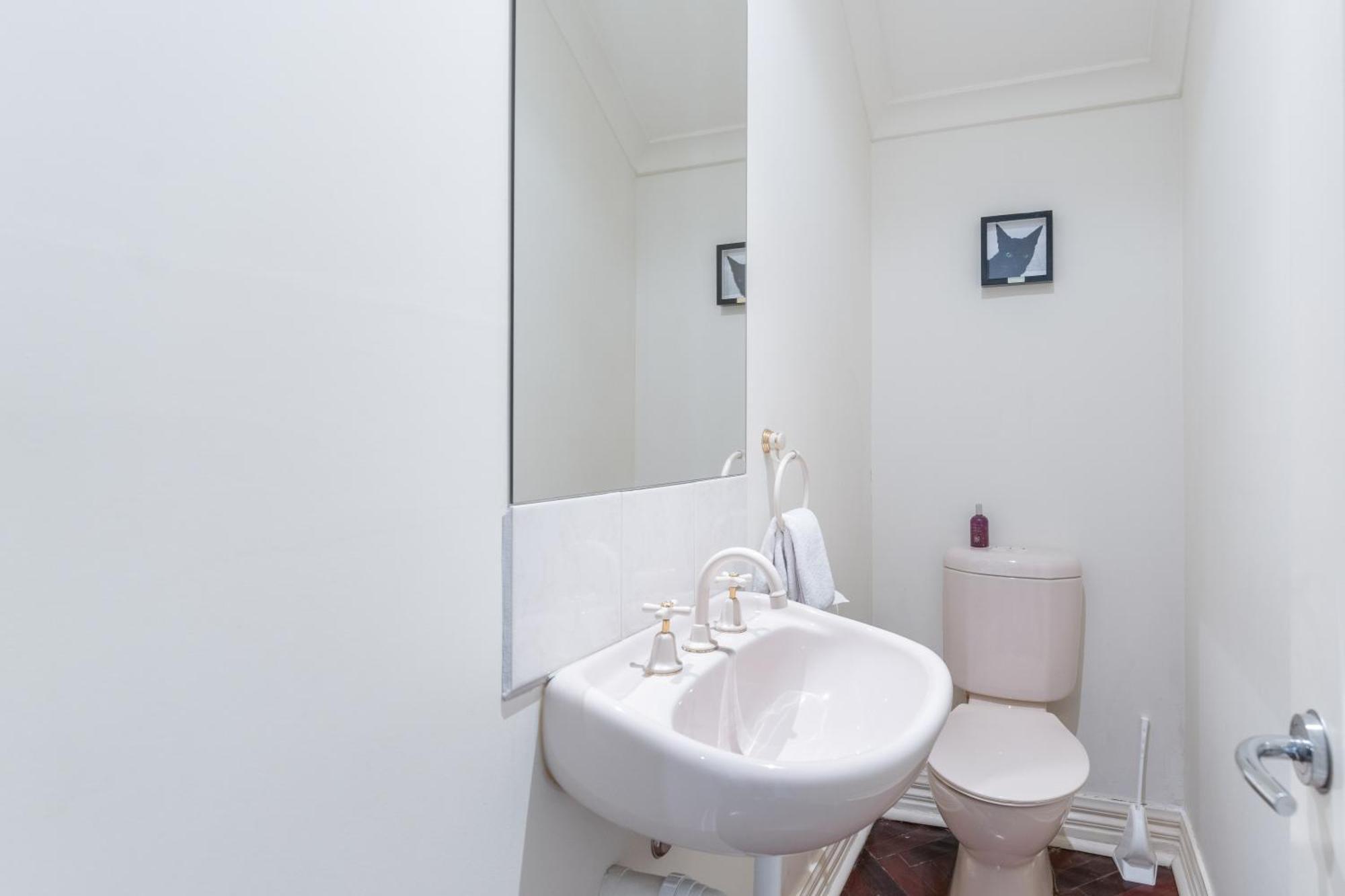 Brighton Chic Pet Friendly Near & Train Holiday home *