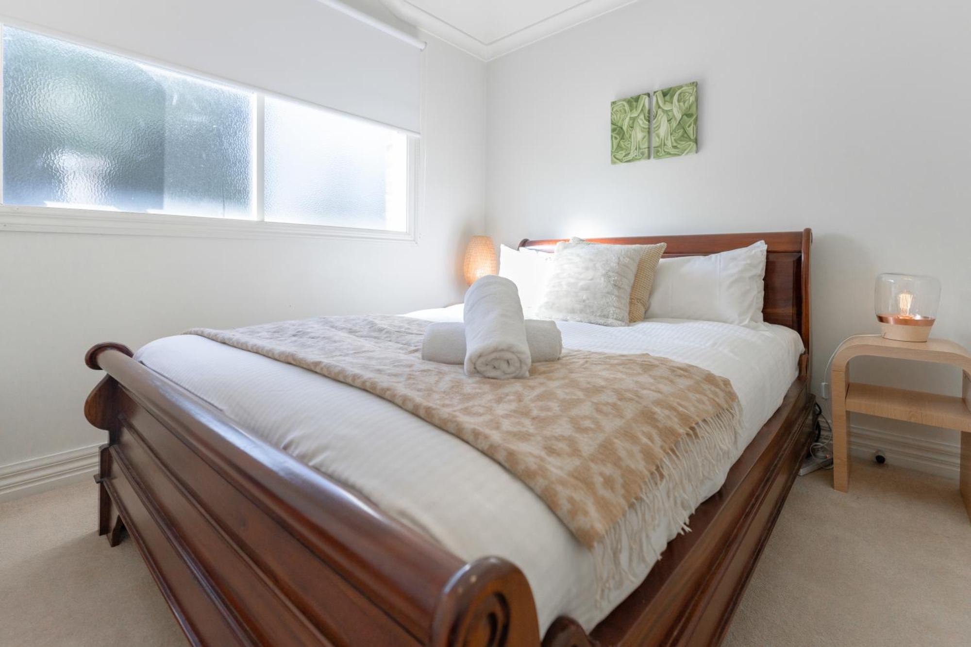 Brighton Chic Pet Friendly Near & Train Holiday home Melbourne