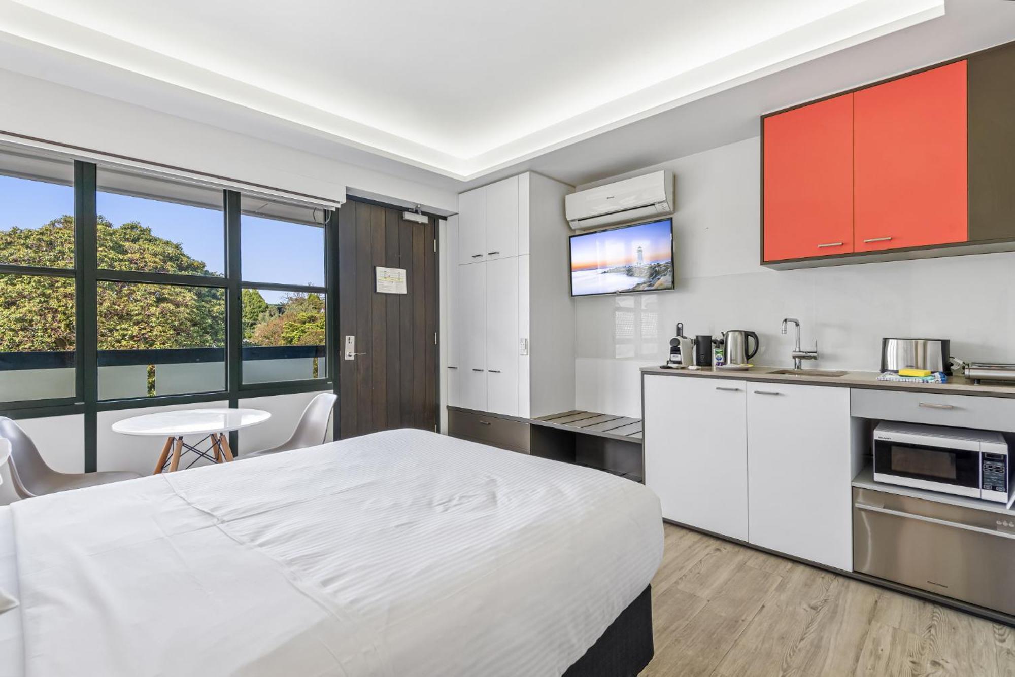 Apartment Elegant St Kilda Close To The *