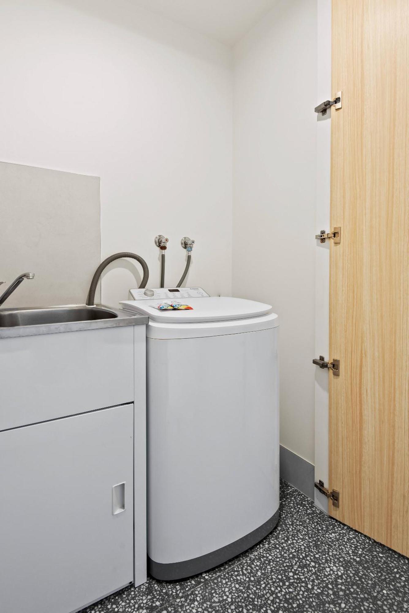 Executive - 1 Bedroom In South Yarra * Melbourne