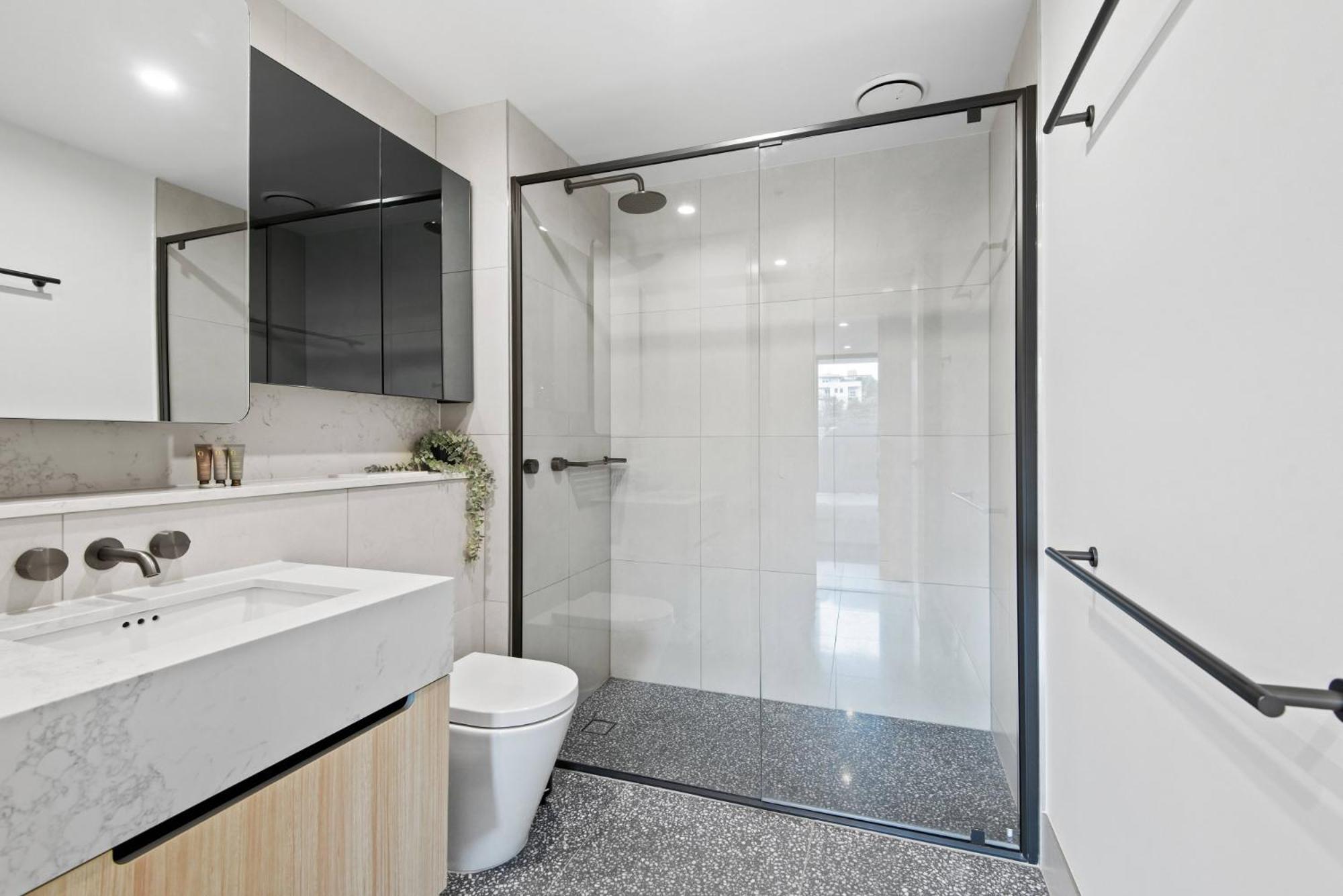 Executive - 1 Bedroom In South Yarra Apartment