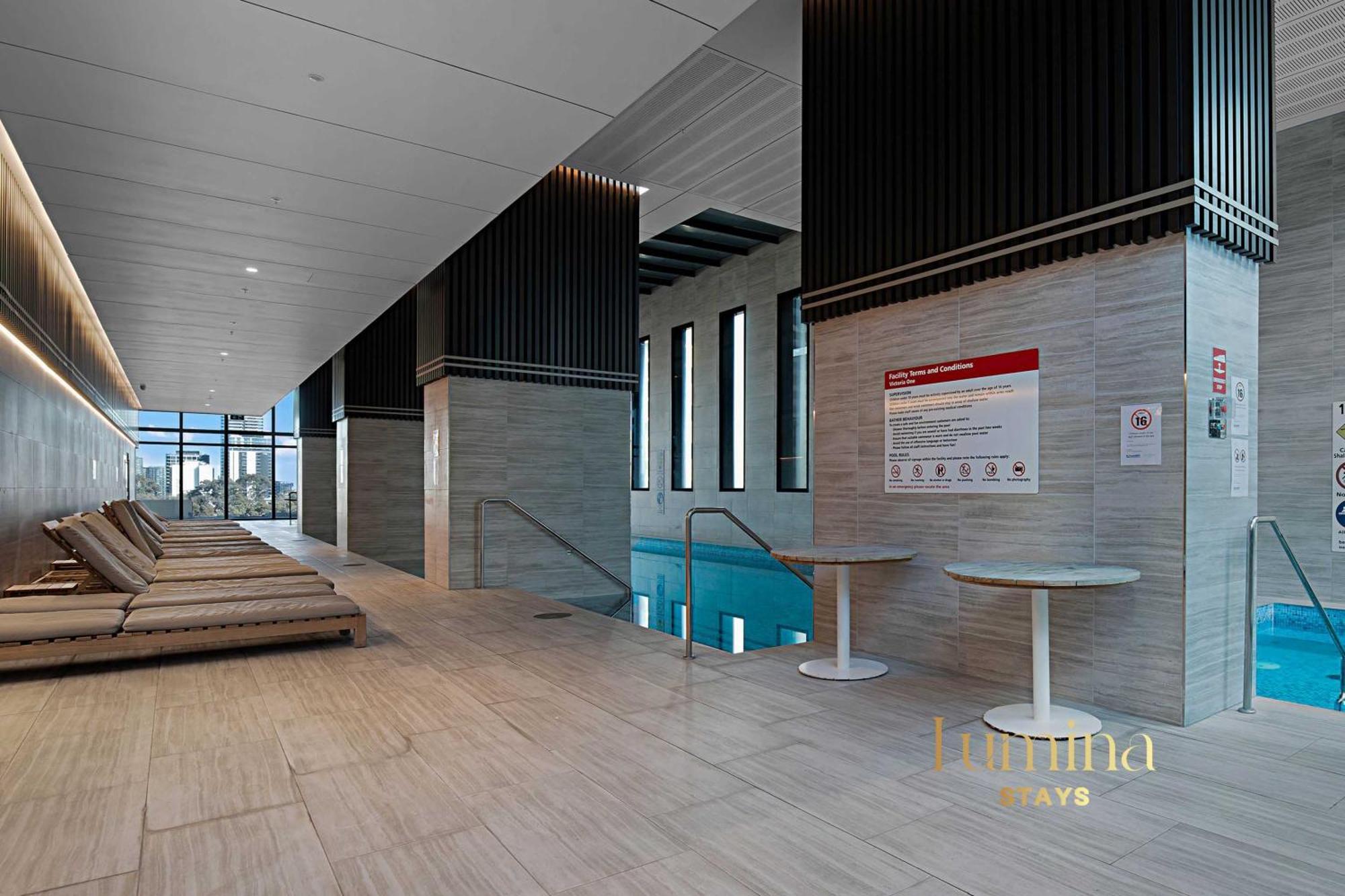 Lumina - Victoria One Apartment *