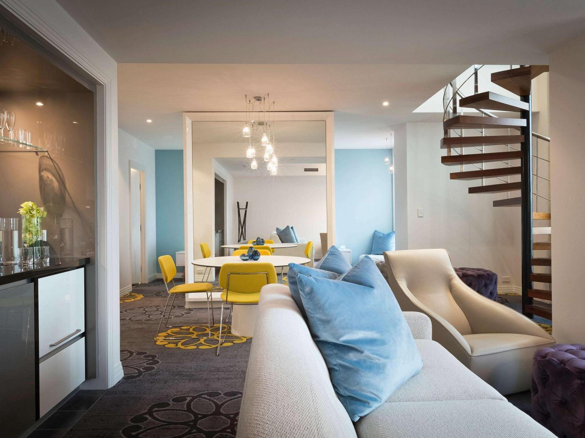 The Hotel 5*