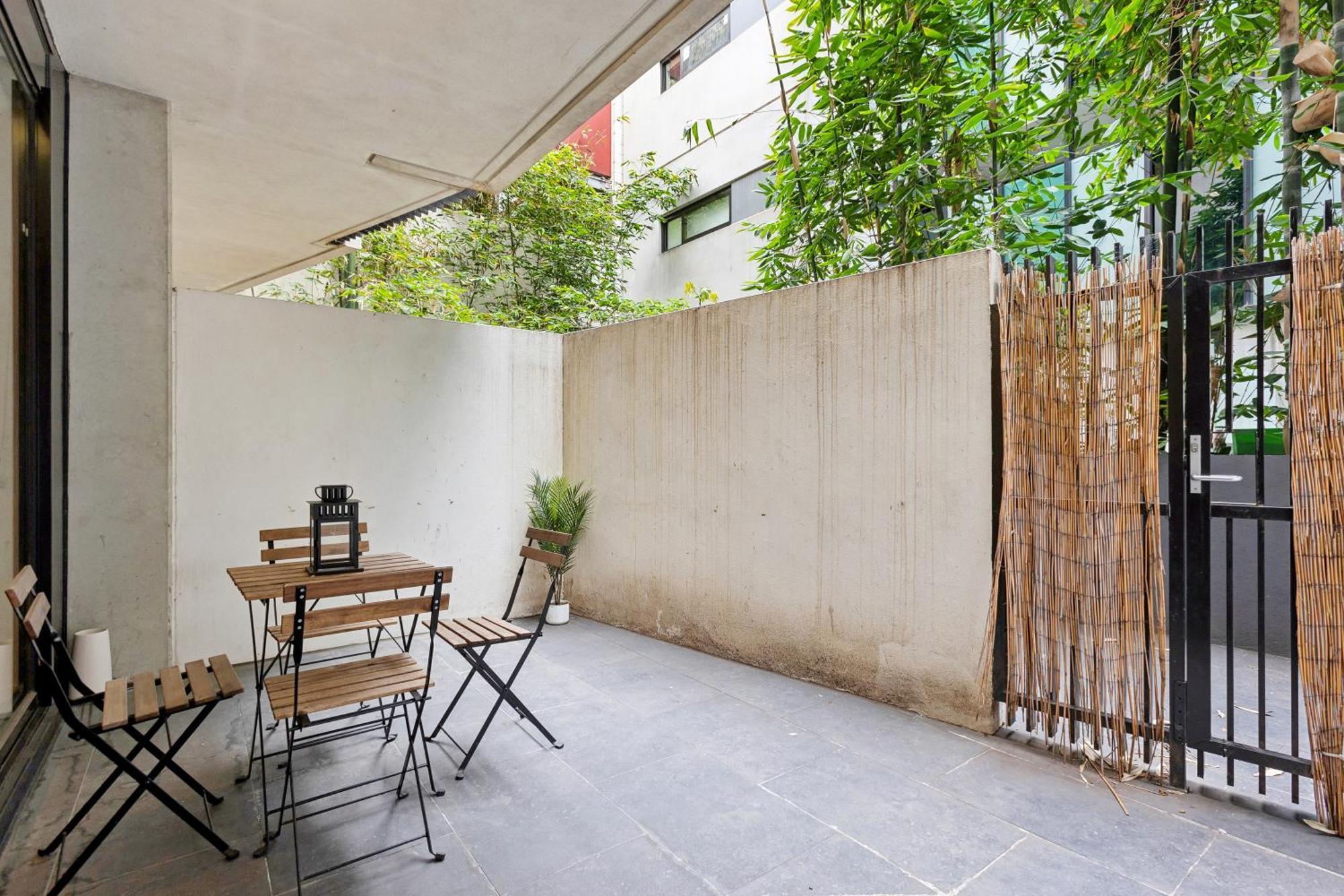 Complete Host Halo Apartment Melbourne
