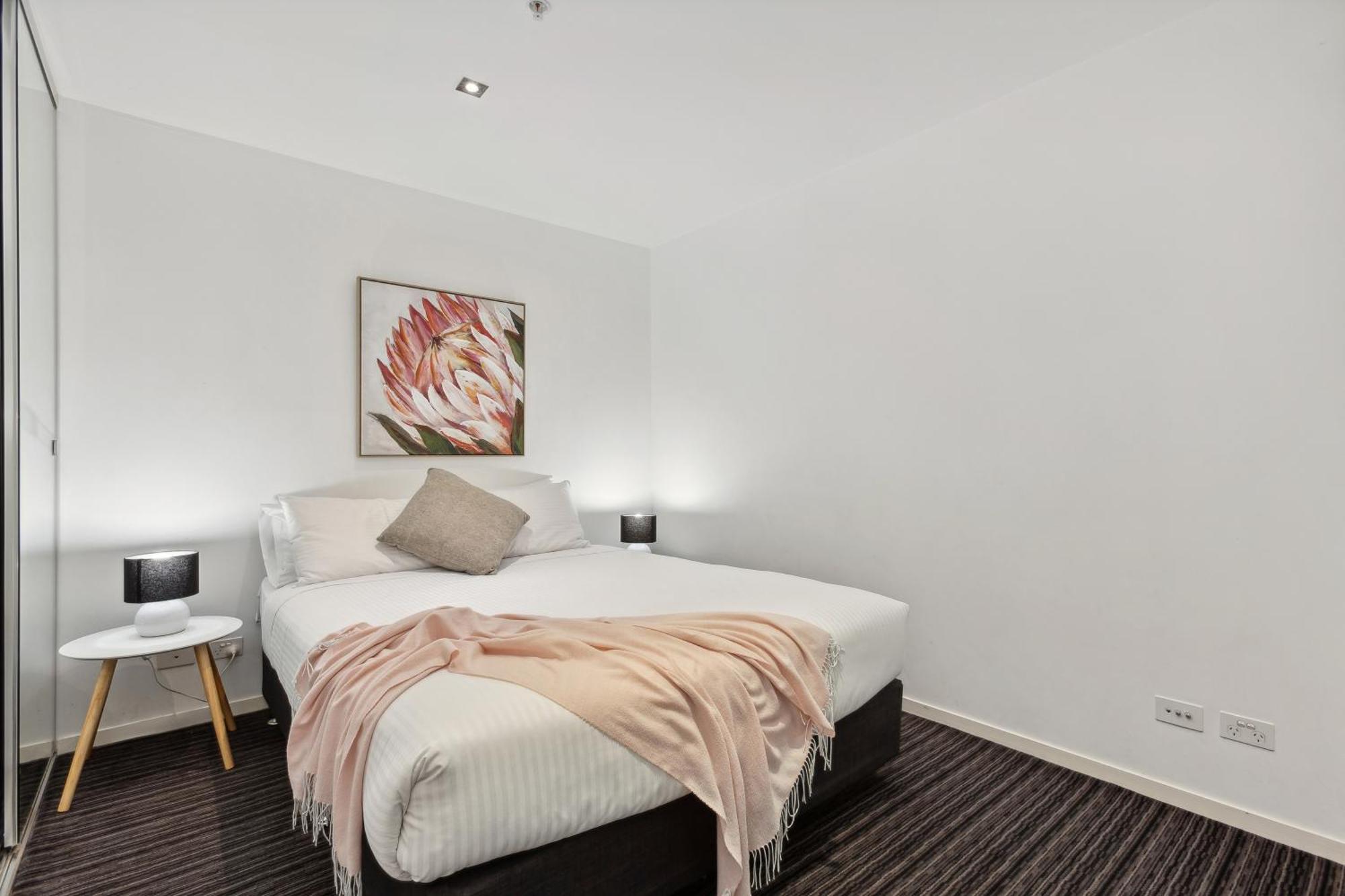 Apartment Complete Host Halo Melbourne
