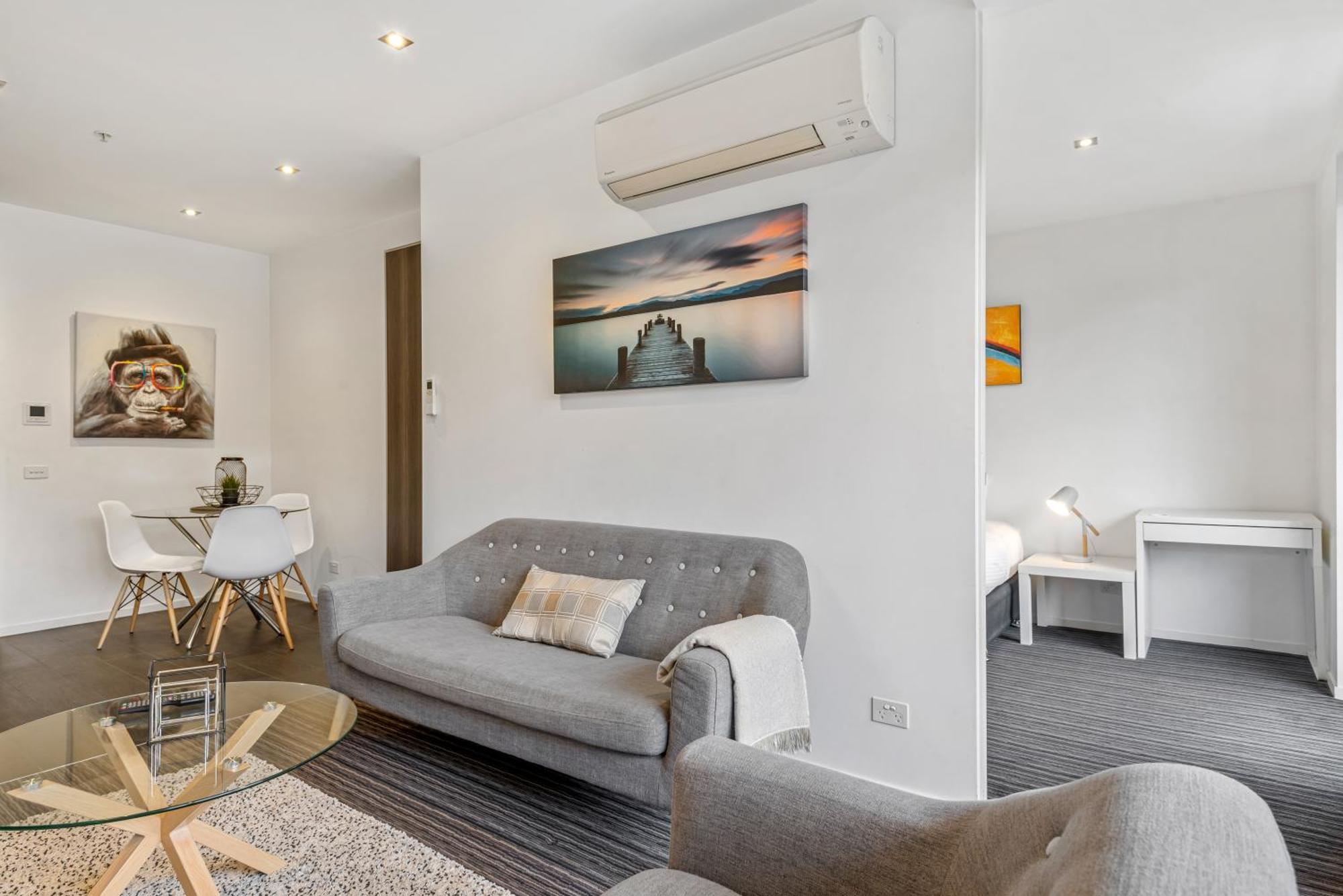 Complete Host Halo Apartment *
