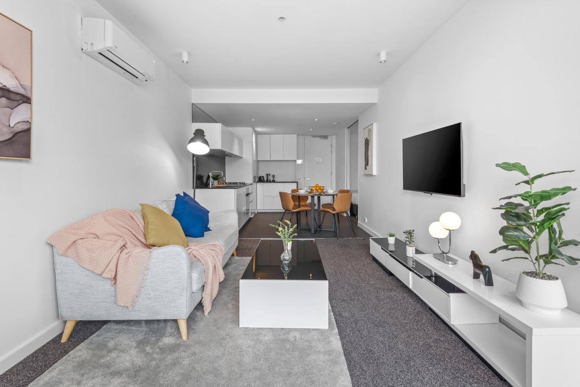 Apartment Complete Host Guilfoyle