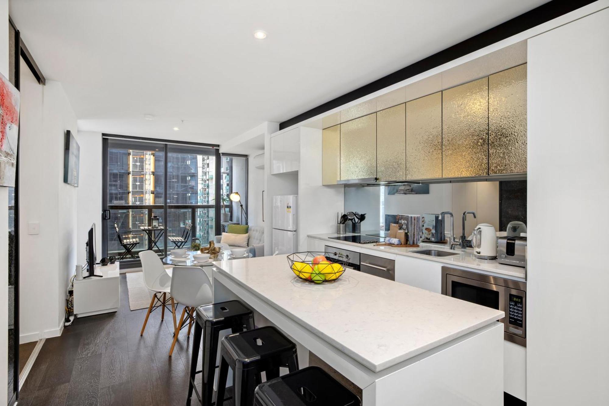 Complete Host Manhattan Apartment *