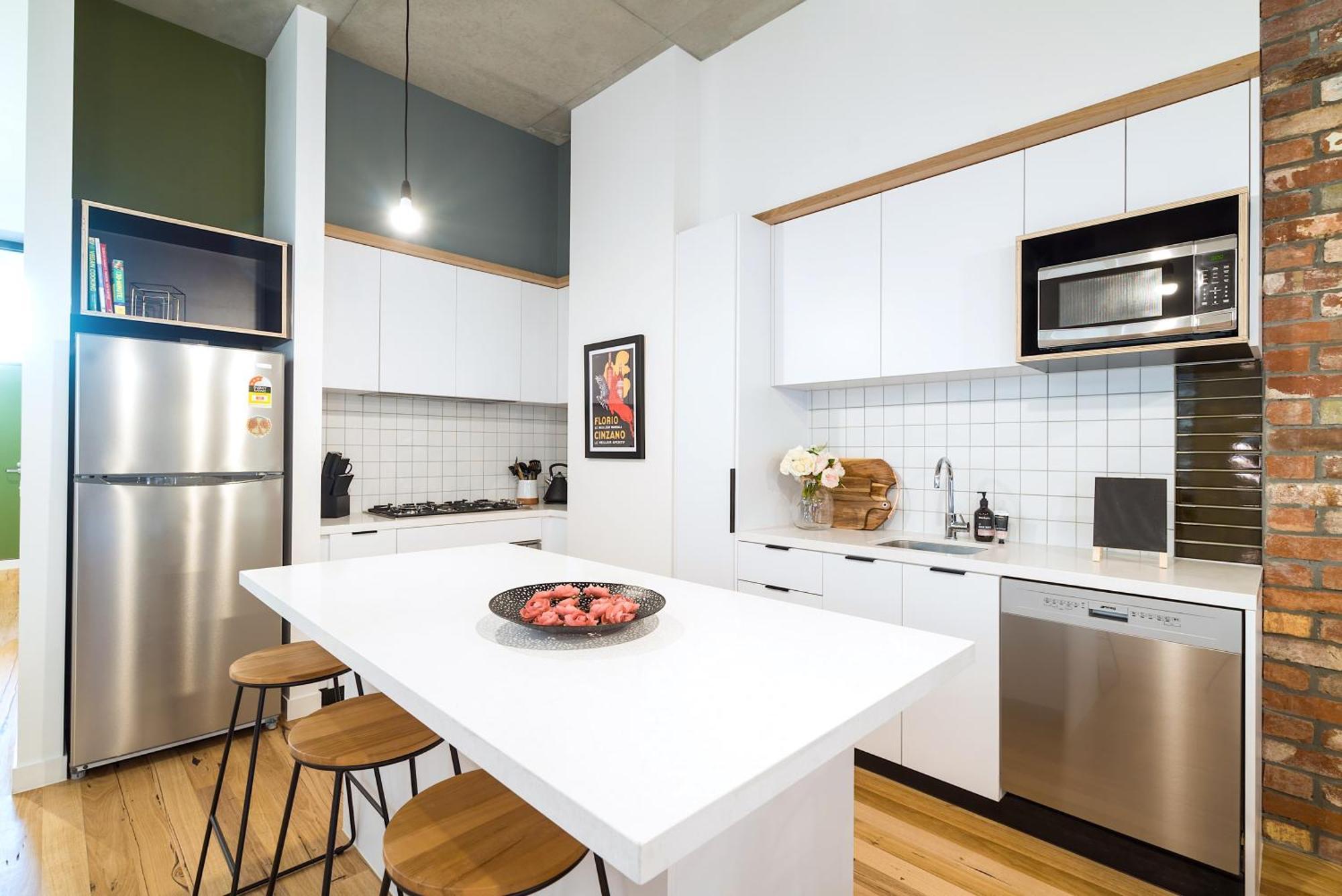 Mega Style Curzon Street Apartment