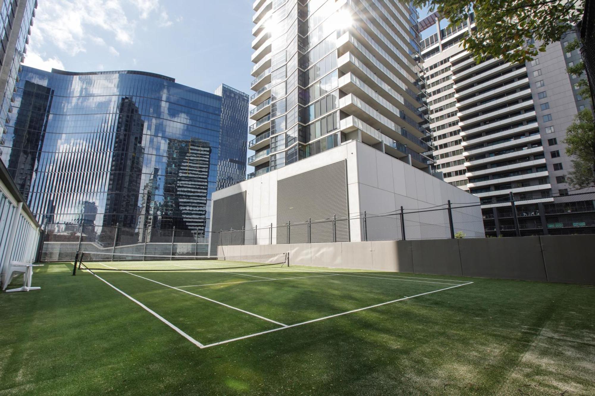 Apartment Modern Nomads Southbank Stunning 2 Bedroom With Carpark Melbourne