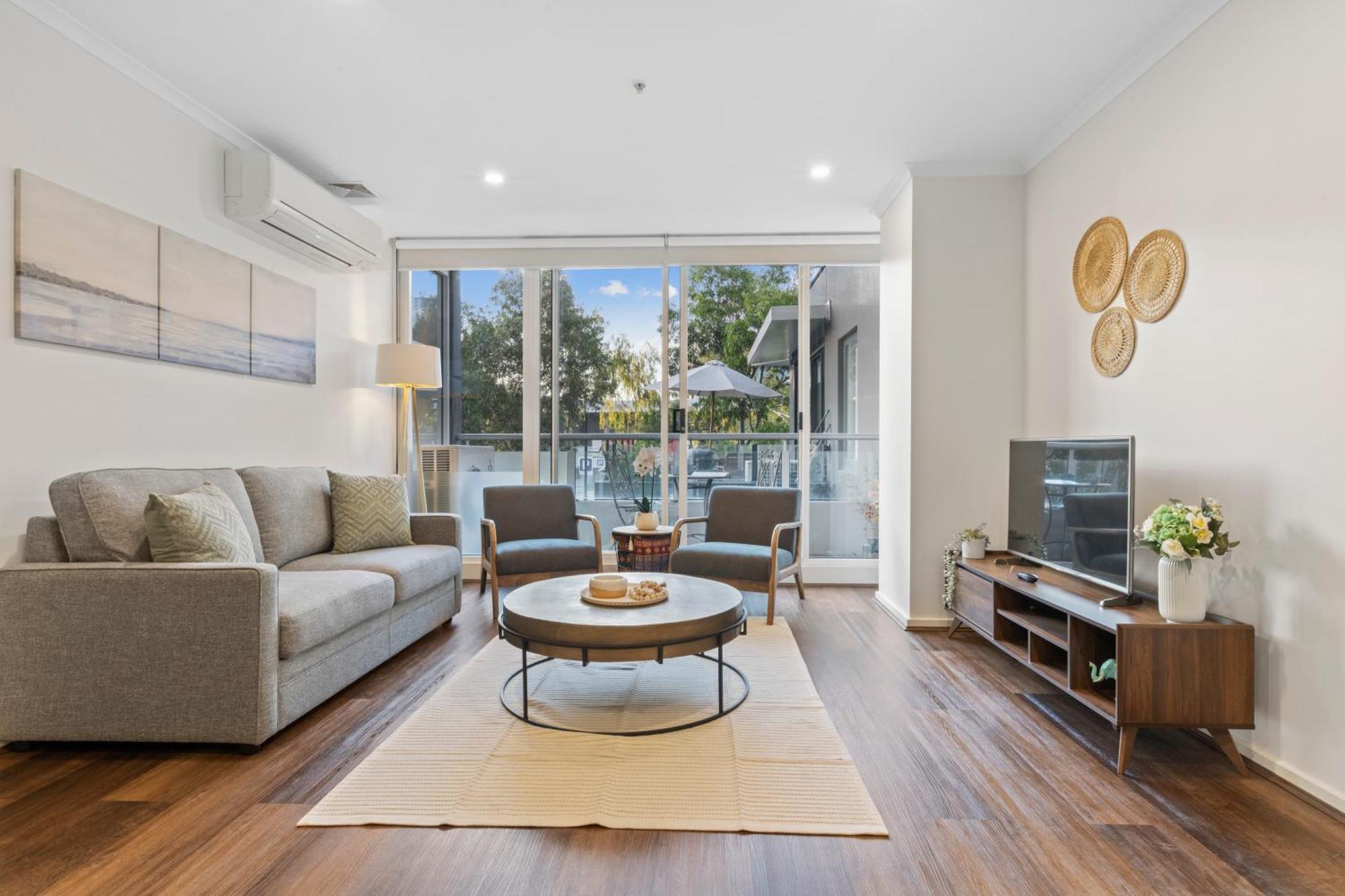 Apartment Modern Nomads Southbank Stunning 2 Bedroom With Carpark
