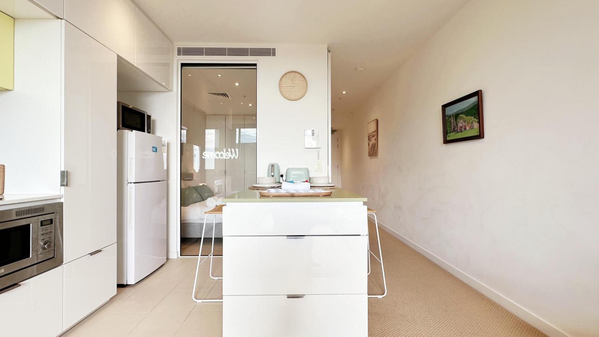 Apartment Swanston Square 1b By Goodlive