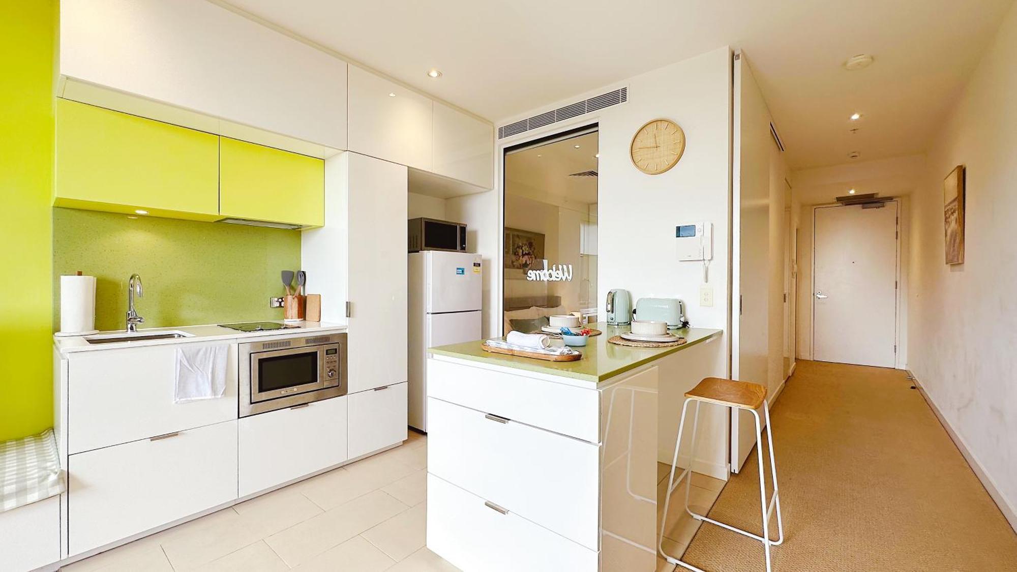 Apartment Swanston Square 1b By Goodlive
