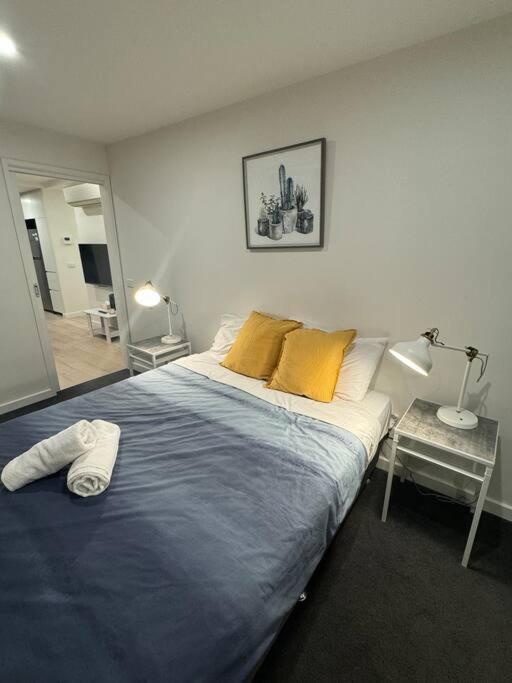 In1103- 1 Bedroom Modern In Vibrant Southbank Apartment