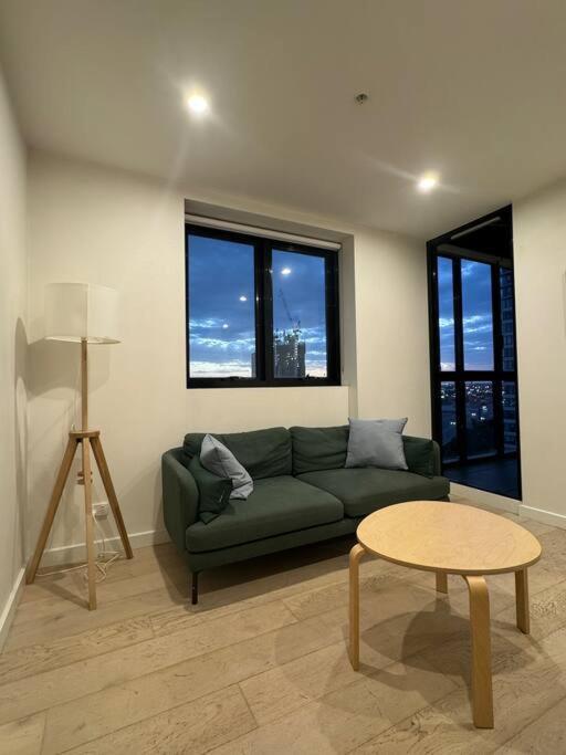 Apartment In1103- 1 Bedroom Modern In Vibrant Southbank