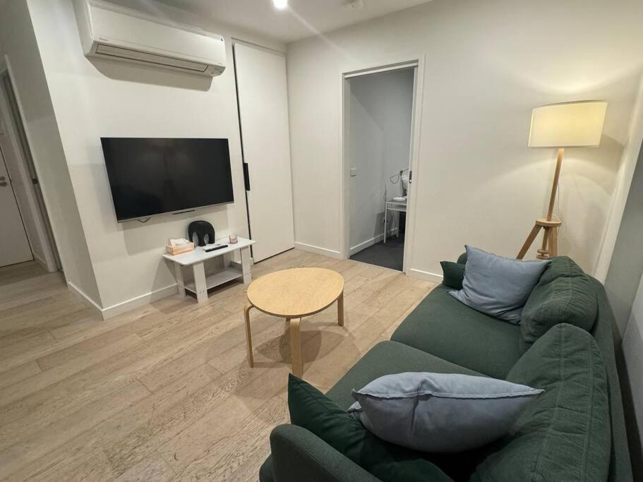 In1103- 1 Bedroom Modern In Vibrant Southbank *