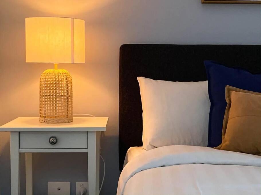 Ma4004- 1 Bedroom Lvl 40 Stylish Marco High Rise Apartment