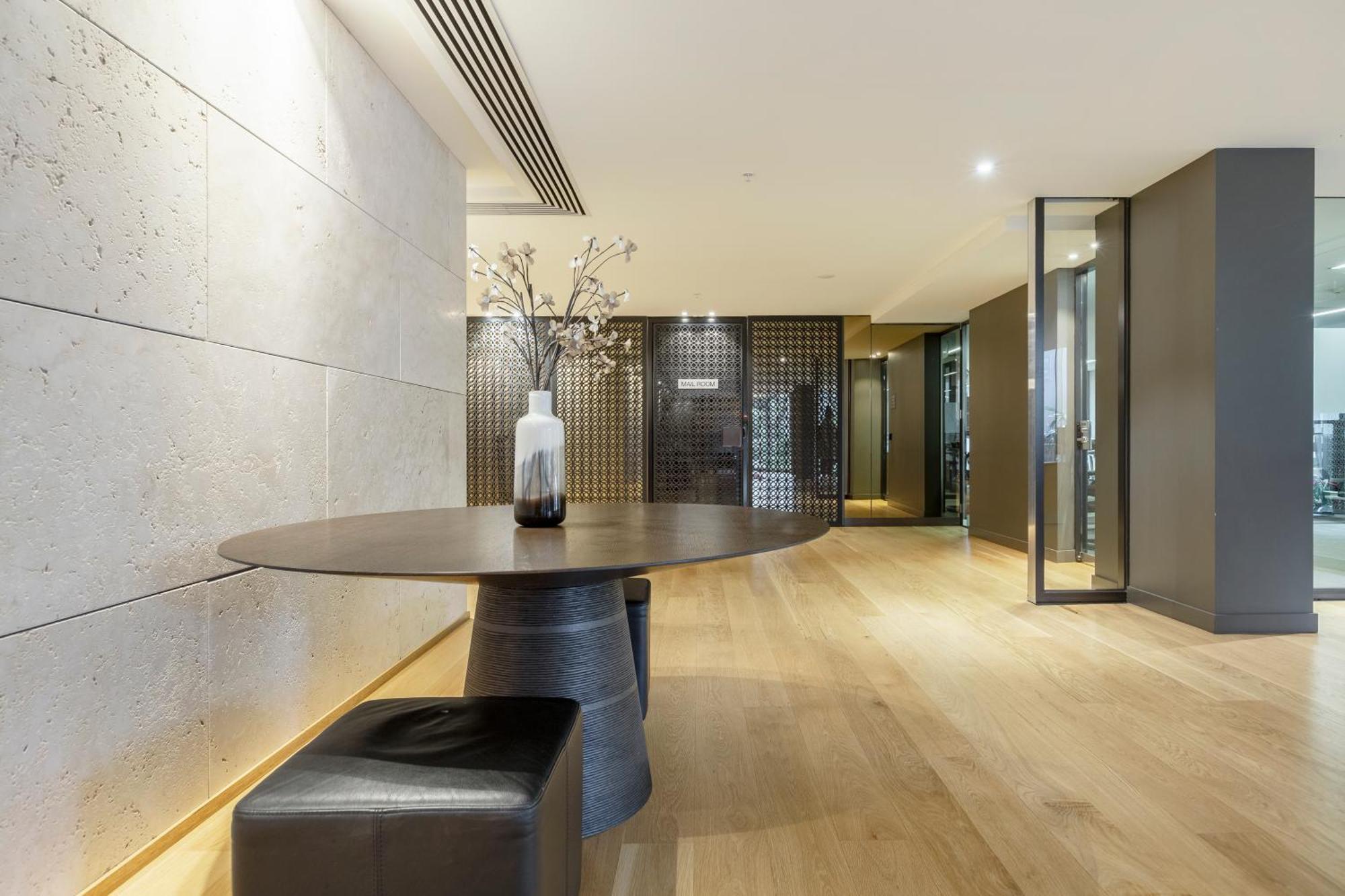 Elegant Fringe W Pool & Free Parking * Melbourne