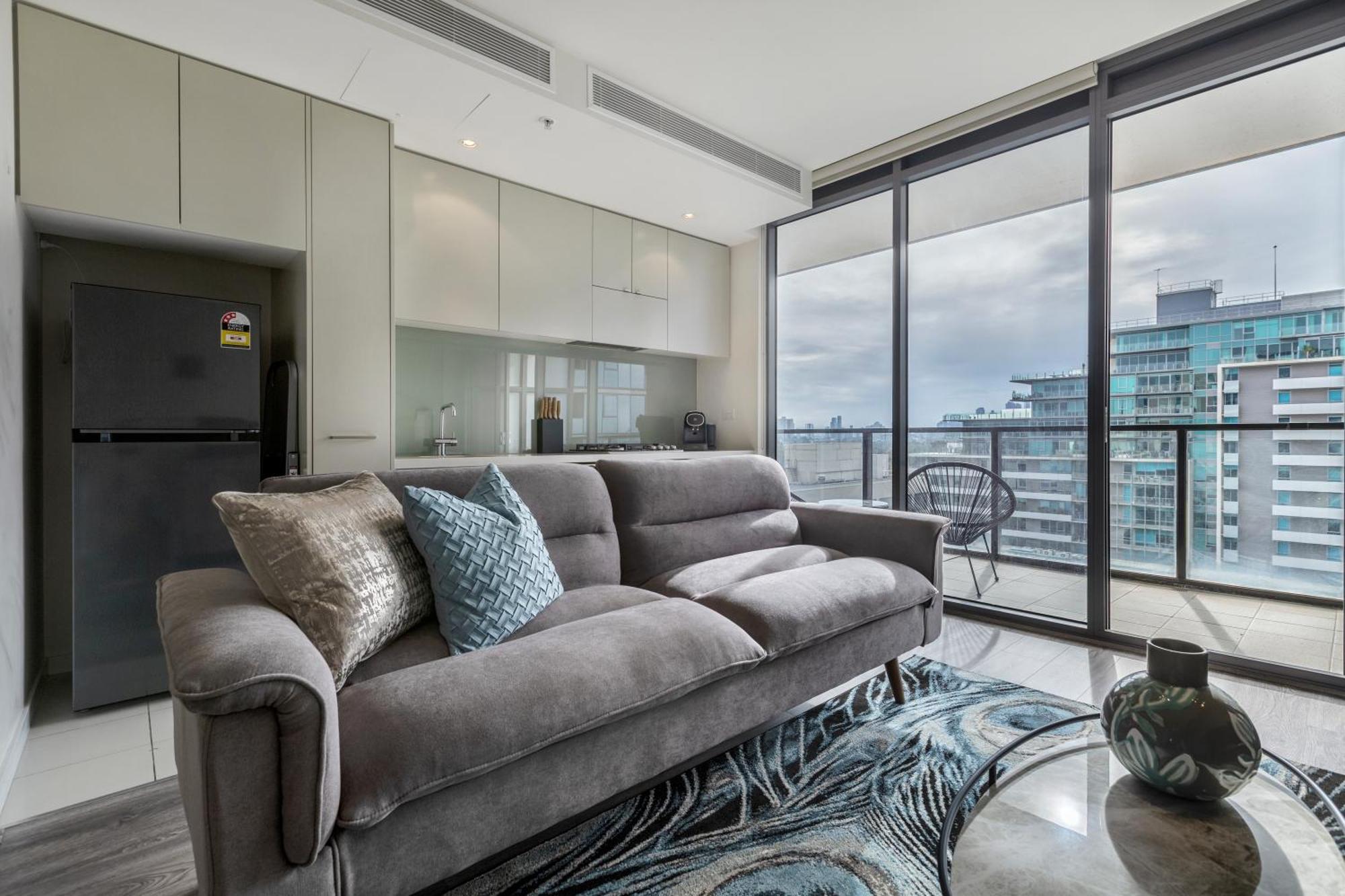 Apartment Elegant Fringe W Pool & Free Parking *