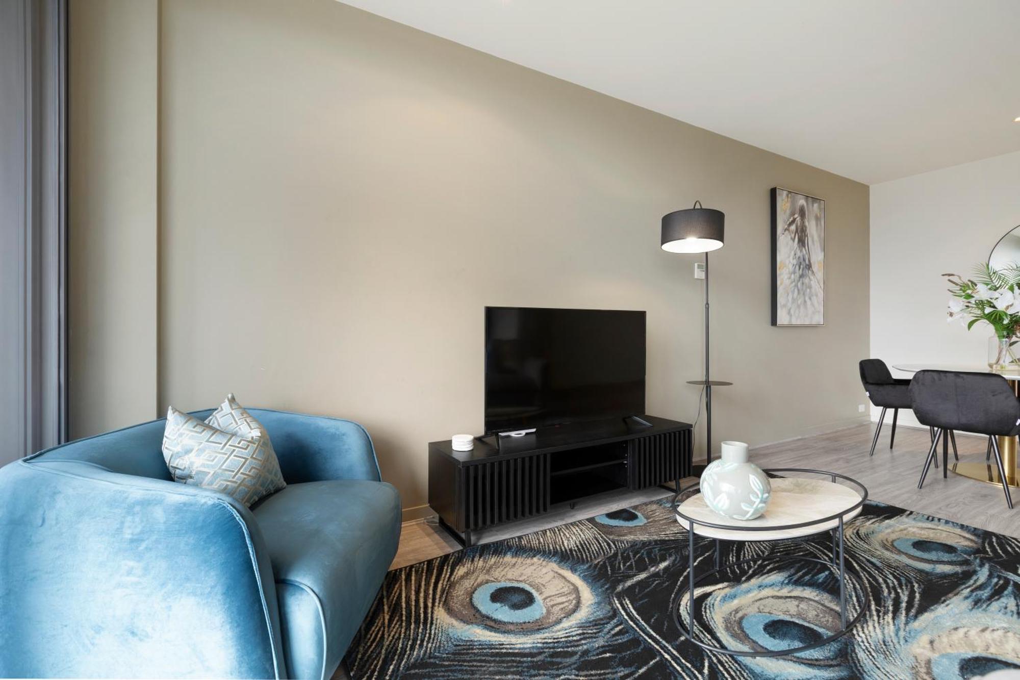 Apartment Elegant Fringe W Pool & Free Parking *